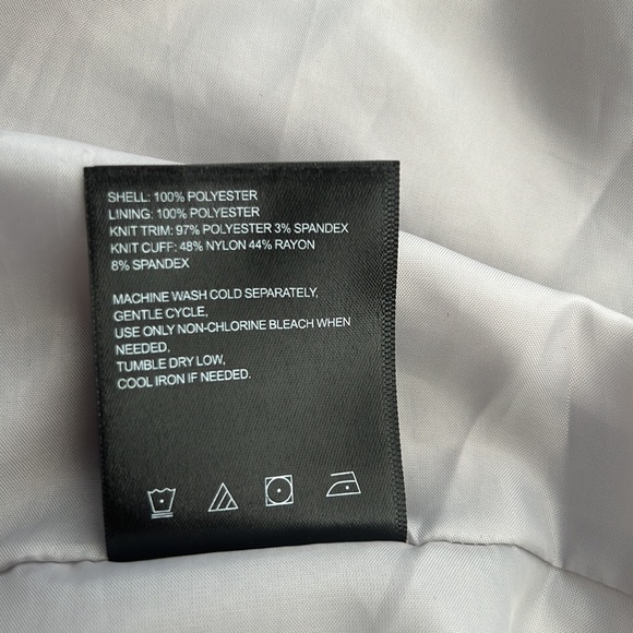 Laundry by Shelli Segal Rain Coat - Picture 4 of 4